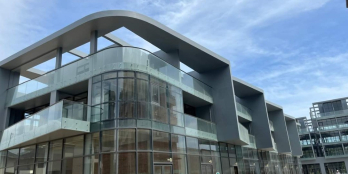 Nhà 3 tầng nội bộ Lê Duẩn, gần biển, gần Tháp Nghinh Phong hoàn thiện ngoài