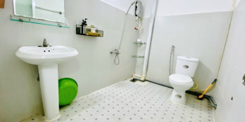 Phòng BÙI ĐÌNH TUÝ, BÌNH THẠNH
Gần Học Viện Cán Bộ, chợ và thuận tiện đi lại