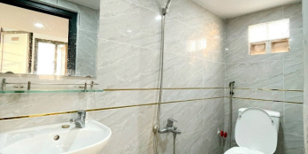 Phòng XÔ VIẾT NGHỆ TĨNH , BÌNH THẠNH
Gần các trường ĐH HUTECH, HỒNG BÀNG, UEF,