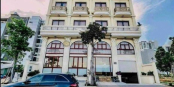 Bán gấp tòa CHDV Nguyễn Xí Phường 13 Q Bình Thạnh , DT 20 x 55m, 6 tầng HĐT 500t