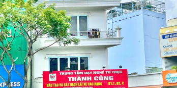 Bán gấp căn góc 3 tầng mặt tiền Nguyễn Thị Xíu Quận 7