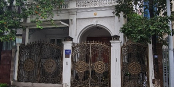 Biệt thự Cầu Giấy, Nội thất gỗ quý Cao cấp, Hầm gaza ô tô. Dt 255m, Mt 16m, 56tỷ