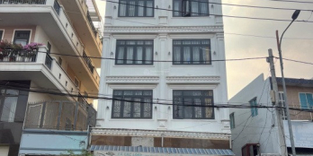 Bán tòa nhà MT Nguyễn Văn Đậu P 11 Quận BT, DT 12x40m giá 140 tỷ, HĐT 350tr/th