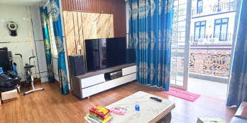 Hiếm, vị trí vàng, đường 8m, 63m2 x 4 tầng 5PN ngang 4,5m 5PN Chỉ 9,x tỷ