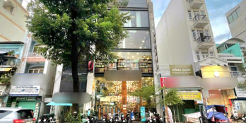 Chủ gửi cho thuê gấp nhà 4 tầng Võ Văn Tần, Quận 3 DT 8x18