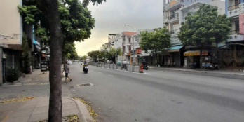 Giáp Quận 11- 71m2- 4 tầng BTCT sát MT giá chỉ nhỉnh 6T.