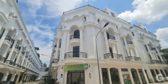 Chủ cần bán gấp nhà phố giá rẻ, vị trí đắc địa tại Tây Ninh