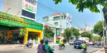 Bán gấp nhà hẻm xe hơi đậu ngay cửa nhỉnh 4 tỷ