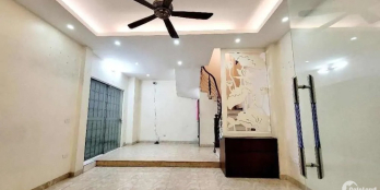 Cần bán gấp - ô tô, lô góc 3 mặt ngõ-duy nhất còn lại ở Ngọc Thụy,nhỉnh 170tr/m2