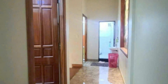 Bán gấp nhà 1 trệt 2 lầu mặt tiền đường