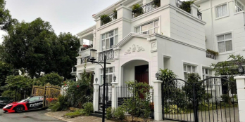 Bán biệt thự MT Tú Xương Phường 7 Quận 3, DT 15 x 35m, KC 1 lầu tiện xây mới