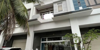 Bán căn liền kề 4 tầng Âu Tầu 1, Mặt Biển cảng tầu thoáng mát tại Đảo Tuần Châu