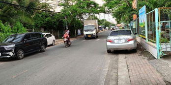 Ngộp bán gấp lô đất ngay chợ Cần Đước thổ cư 100% giá 800tr