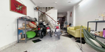 SIÊU PHẨM 5 TẦNG VUÔNG VỨC KO LỘ GIỚI 3 MẶT THOÁNG - HẺM 10M 16 CHỖ QUAY ĐẦU