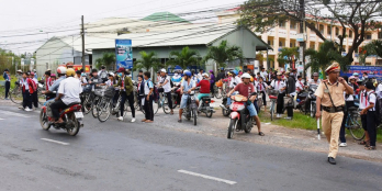 Sang gấp 25x40= 1010m2 đất ở thị xã đường 18m ngay KCN dân cư đông, tiện xây ở.