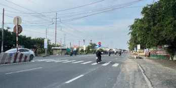 571m thổ - mặt tiền nhựa (cách Quốc Lộ 1A chỉ 100m) - khu đông dân. (Ko QH)