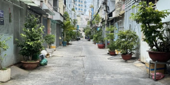 Lạc Long Quân- Quận 11- hẻm xe tải-61m2.