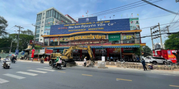 Chỉ 206 triệu/m2,bán nhà MT Võ Văn Ngân, TP Thủ Đức. DT 42x50m, HĐT 600 triệu/th