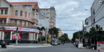 BÁN NHÀ NGAY TỈNH LỘ 10 ĐƯỜNG NHỰA 6M THÔNG DT 160M2 CHỈ NHỈNH 7 TỶ