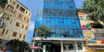 Bán nhà VP ốp kính mới góc 2MT Trường Sa, Q Phú Nhuận, DT 13 x 14m, HĐT 12.000$/