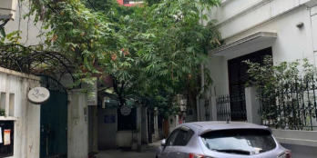 Bán nhà Cầu Giấy. Dt 79m*4T, Mt 4,2m, 24 Tỷ. Gaza 7 chỗ, ngõ thông, nhà dân xây