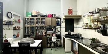 CÁCH MẶT TIỀN 2 CĂN - CHỦ RẤT GẤP BÁN- 5 TẦNG - 6 PN - Ô TÔ VÔ THOẢI MÁI