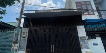 Bán nhà hẻm rộng rãi giá rẻ gần chợ tại Bình Hưng Hòa B, Bình Tân