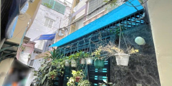 Nhà 40 m2 (3,55 x 13), 4 tầng BTCT 4pn 5WC, Đoàn Văn Bơ. 4,35 tỷ