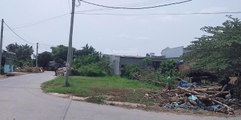 Bán gấp 2 lô đất 125m2 và 181m2 (lô góc) giá 11tr/m2, sổ hồng riêng, gần KCN