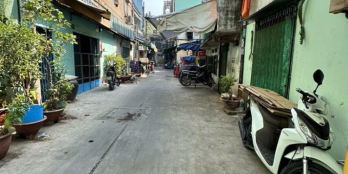 Quận 6 - 56m2 - 3 tầng 4PN giá chỉ hơn 4 tỷ xíu.