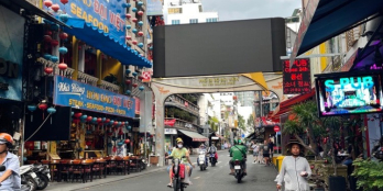 Quận 1, khách sạn 15 phòng Bùi Viện, phường Phạm Ngũ Lão, 6 tầng, 32 tỷ TL