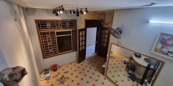 Gia đình cần bán nhà ngõ phố Đội Cấn 39m2, 3T cũ.