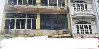 bán căn nhà 3,5 tầng mặt đường Vườn Đào, Trung tâm du lịch Bãi Cháy, Hạ Long.