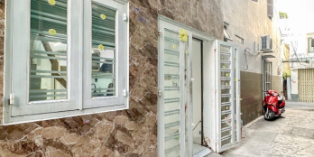 4.2 TỶ KHU VIP D2 NGUYỄN GIA TRÍ P25 BT - 5 TẦNG - 3 PN WC KHÉP KÍN - DTSD 100m2