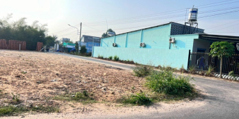 SANG LỖ GÓC 2MT 27X45=1200M2 SHR MẶT TIỀN ĐƯỜNG LỚN CẠNH CHỢ, KCN  GIÁ 190 TR