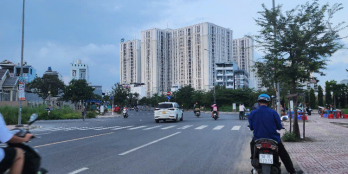 BÁN LÔ ĐẤT XÂY VILA DT 10 X 20 NGAY CHỢ BÌNH TRỊ ĐÔNG KHU VIP BÌNH TÂN