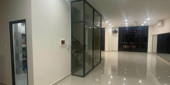 Tầng nhà phố kế trệt có máy lạnh,vách ngăn tầng,lối đi riêng, thang máy