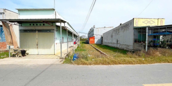 Bán dãy trọ 6p+1kiot (5x32) giá 2ty200 gần ngã 3 Mỹ Hạnh Bắc đường nhựa Út Cú