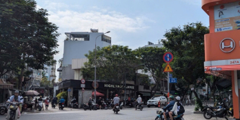 BÁN NHÀ MẶT TIỀN KINH DOANH NGAY KÊNH NƯỚC ĐEN DT 400M2 NGÂN BỀ THẾ 8M NHỈNH 28