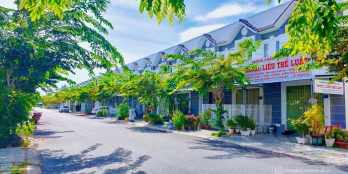 Không thể tin được. Nhà phố hoàn thiện 1 trệt 1 lầu dưới 1 tỷ. Vào ở ngay