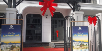 Báo giá thật 100%. Mua từ Novaland mua theo giá củ 2019 và được giảm 700 triệu