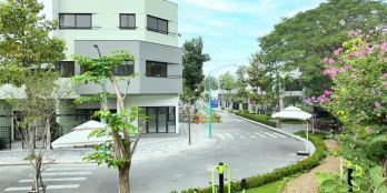 Căn nhà phố 3 tầng hoàn thiện 76,5m2, shr, đối diện công viên, trường học.