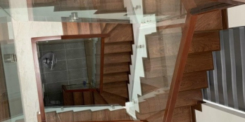 Vạn phúc city - Bán nhà nội thất full gỗ - DT 5x20.5m Hầm 4 lầu gía 19,2 tỷ