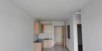 Bán căn hộ 2PN và 2WC View hồ bơi, Tầng 15. Đang cho thuê 7 triệu/tháng.