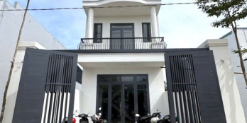 Kẹt tiền bán gấp 2ty169 1 trệt 1 lầu mới xây sát bên Chang Shin - SHR