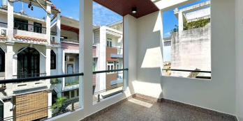 Siêu phẩm đẹp lung linh tặng full nội thất xịn sò tuyệt đẹp - hẻm nhựa 1 sẹc 7m