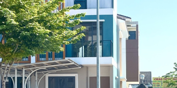 Nhà mặt tiền kinh doanh, căn góc 157m sân vườn 95m,ngay TT TM, Kcn Vsip 2