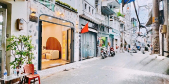 Bán nhà Phú Nhuận 2 tầng cực đẹp hẻm xe tải