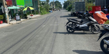 Chính chủ cần bán 2 lô đất liền kề 10x25m đường 12m,trong khu dân cư tân đức 1t5