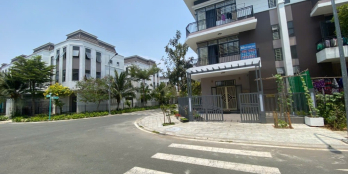 CẦN BÁN GẤP NHÀ PHỐ - 1 TRỆT 2 LẦU - 700 TRIỆU NHÂN NGAY NHÀ